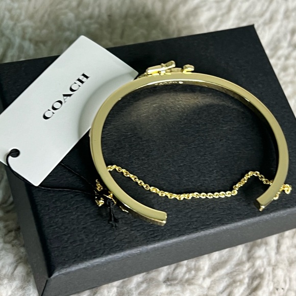 NWT COACH horse and carriage gold tone chain cuff bracelet - Picture 6 of 7